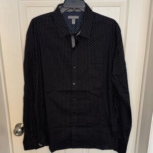 NWOT Geoffrey Beene Elegant Black Patterned Dress Shirt